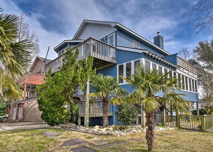 High-End Canal Front Paradise In Kill Devil Hills