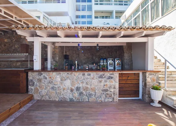Golden Alexandros Hotel