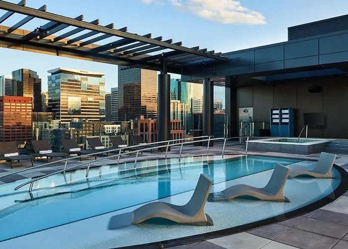 Hotel with view: The Rally Hotel At Mcgregor Square