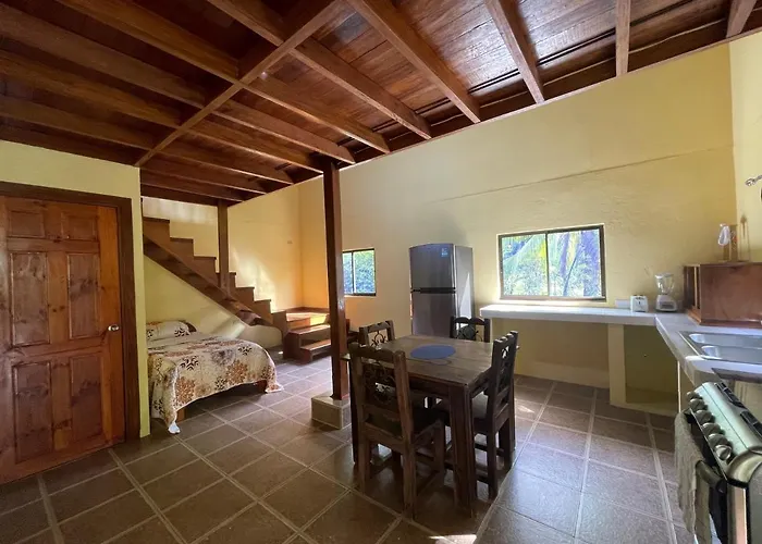 Walk To The Beach, Chill By The Pool. Casa Sol!