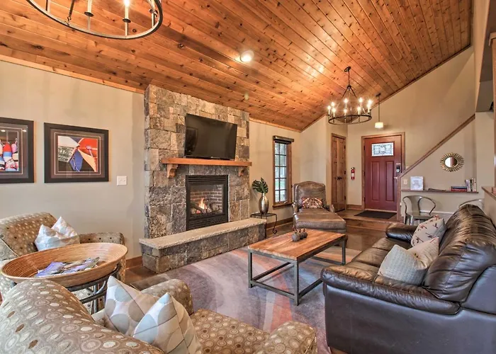 Pelican Lake Retreat W/ Fire Pit, Dock & Grill!