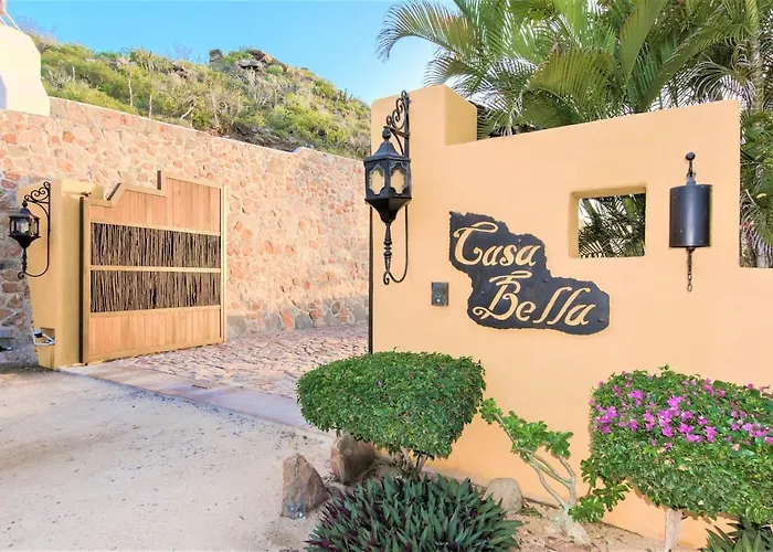 New Luxury Getaway - Pool, Spa, Sunset, Views @ Casa Bella