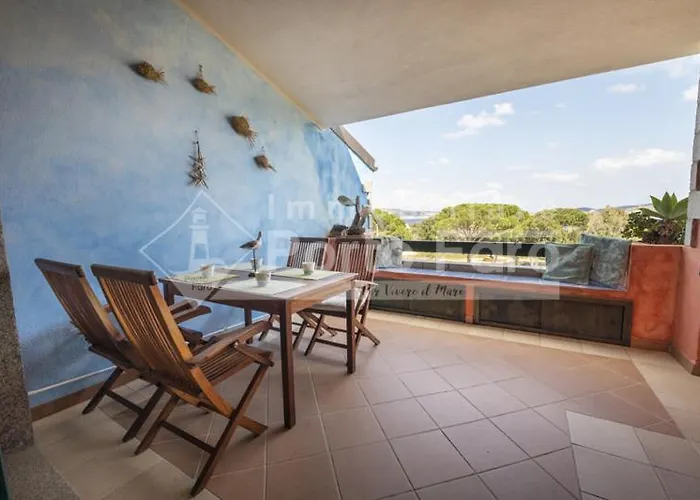 23 Baia Faro - Trilocale Mansardato Con Ampia Terrazza Vista Mare