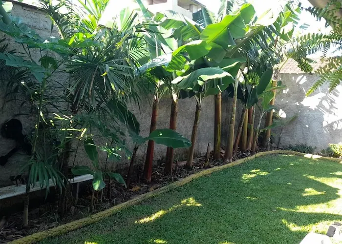 Pousada Max House vida simples de Sfs sc