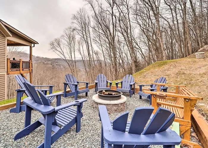 Mountainside Family Retreat W/ Deck In Banner Elk!