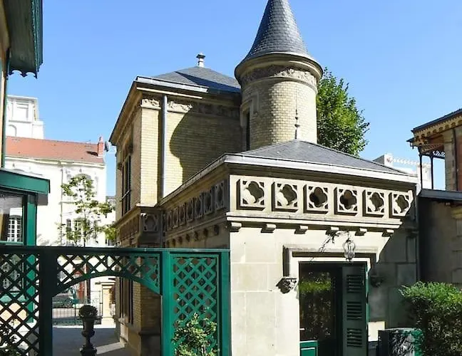 Pavillon indépendant en plein centre de Vichy