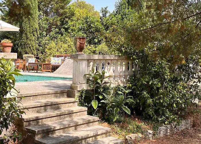 Maisonnette indépendante avec jardin/patio