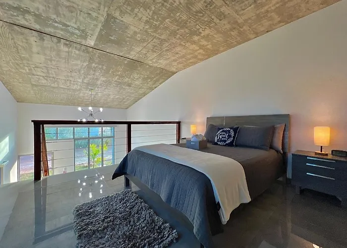 Sunset Coast Loft & Rooftop