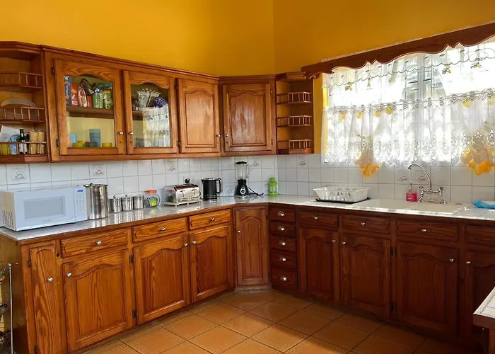 Delightful 4Bed Modern Villa With Wifi
