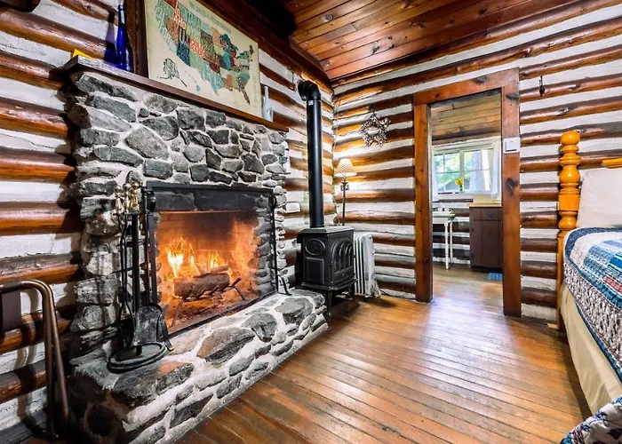 Log Cabin Motor Court