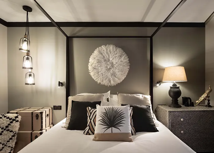 Maisons Du Monde &Suites