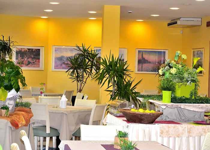 Ahg Riva Del Sole Hotel - Adults Only