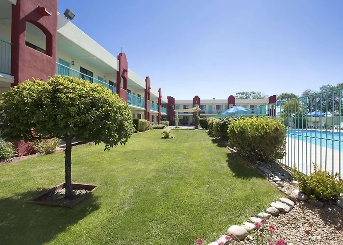 Days Inn By Wyndham Santa Fe New Mexico
