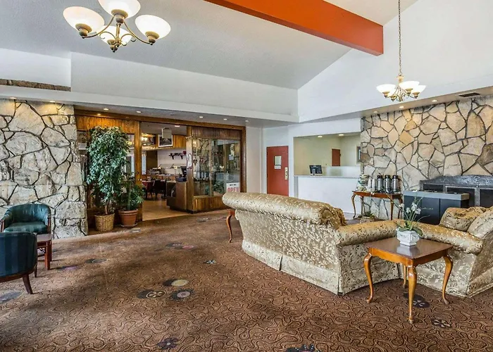 Bungalow rentals Econo Near Reno-Sparks Convention Center