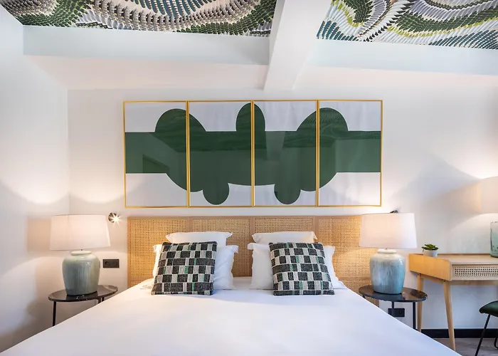 Animaux admis Maisons Du Monde &Suites - La Rochelle Vieux Port