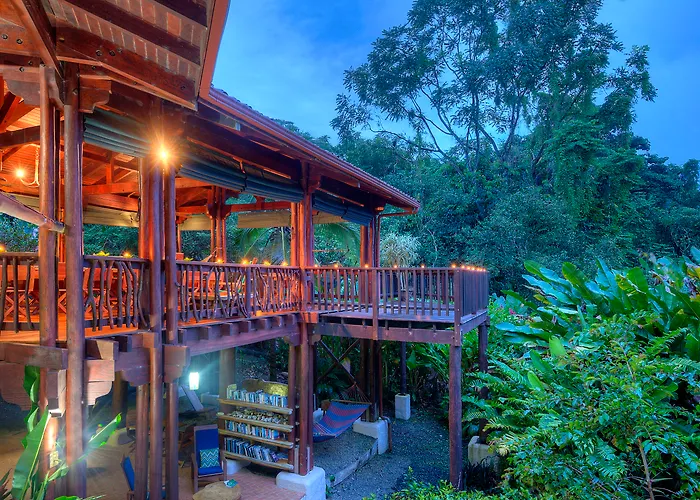 Playa Nicuesa Rainforest Eco Sanctuary