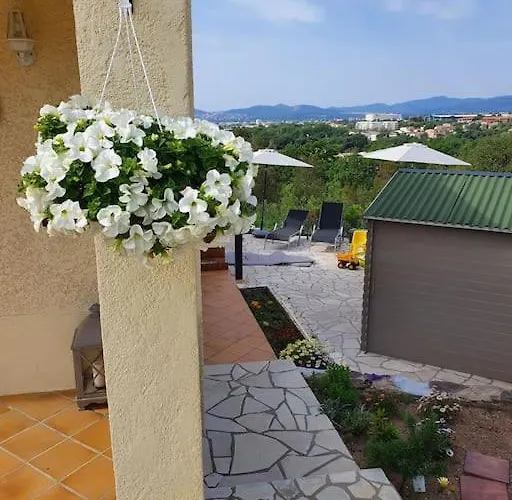 Belle Villa Avec Vue Imprenable.