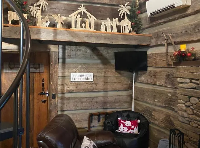 1850S Settlers Cabin At Wethero Ridge