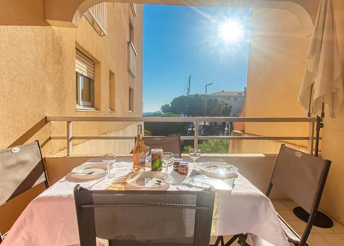 Location Maison Vacances Le Capitole-9 By Interhome
