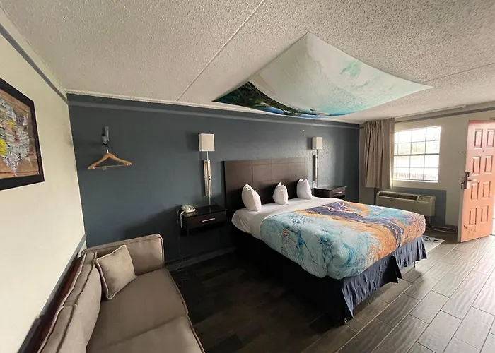 Hotel with view: Kings Inn- Medical Downtown Midtown Memphis