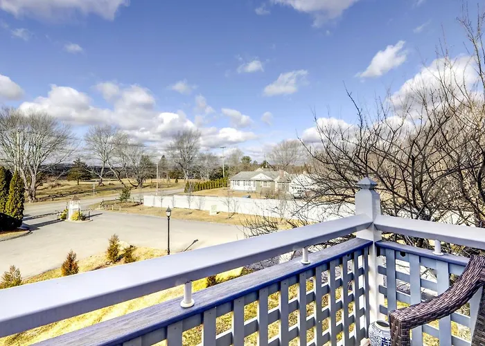 Lovely Norwich Villa W/ Shared Amenities!
