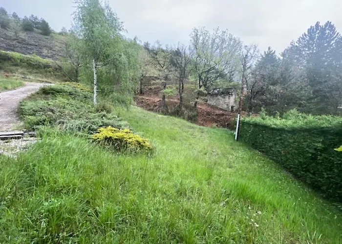 Bas de villa en face du lac de Savines
