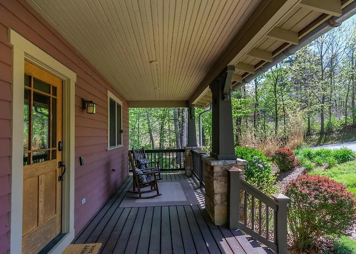 Winterberry Cottage Treetop Balcony And 5 Min To Downtown Black Mtn!