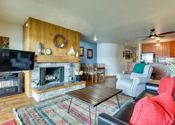 8 Mi To Keystone Resort: Dillion Condo W/ Hot Tub!