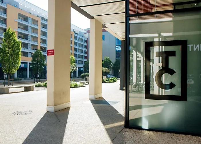 Twenty Business Flats Nimes Trigone