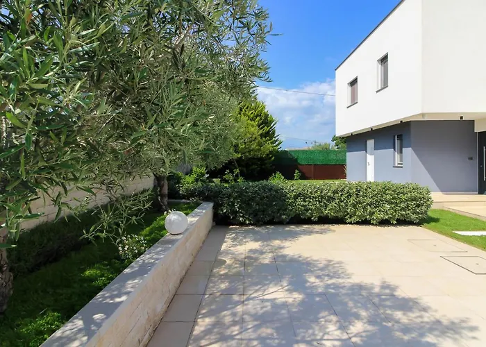 Modern Villa Nerina With Private Pool Near Pula
