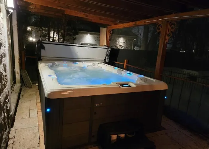 Amazing 8BR Suites Waterview House&SPA