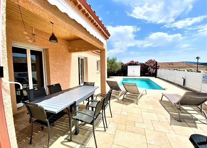 GITE CESAR 6p, 3ch, piscine privée, terrain privé clos, terrain de pétanque