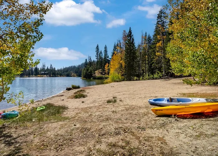 Relaxing, Well Furnished Condo! - Creekside #29