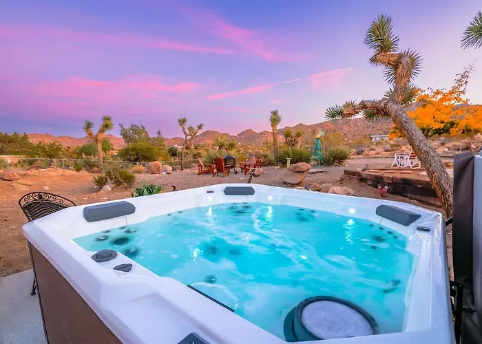 New: Dome, Hot Tub, Game Room, 5 Min To Park