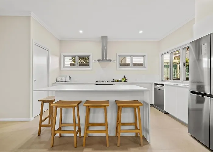 Sunnyside -15B Baldwin St Swr