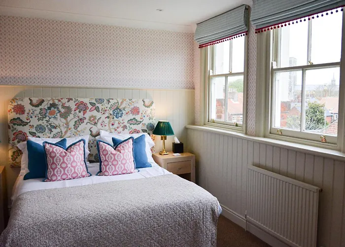 Romantic hotels Crown