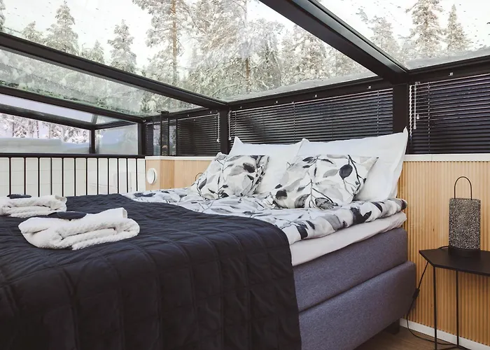 Glass Ceiling Suite Kipinae
