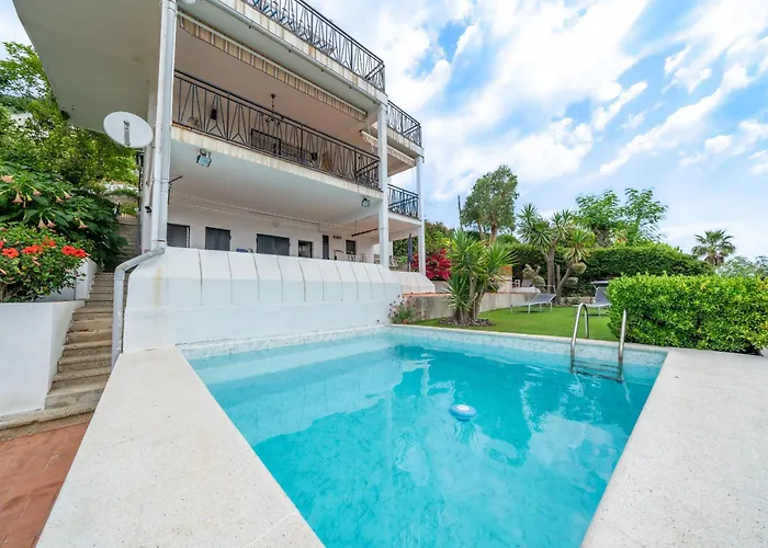 Homeholidaysrentals Himalaia - Costa Barcelona