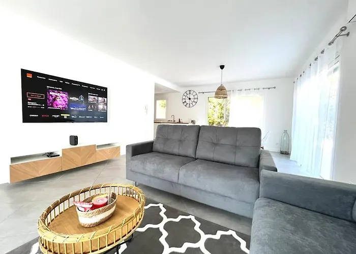 Villa Victoria F1 Gp Monaco #8 Persons #3 Bedrooms #Terrace # Garage Beach -