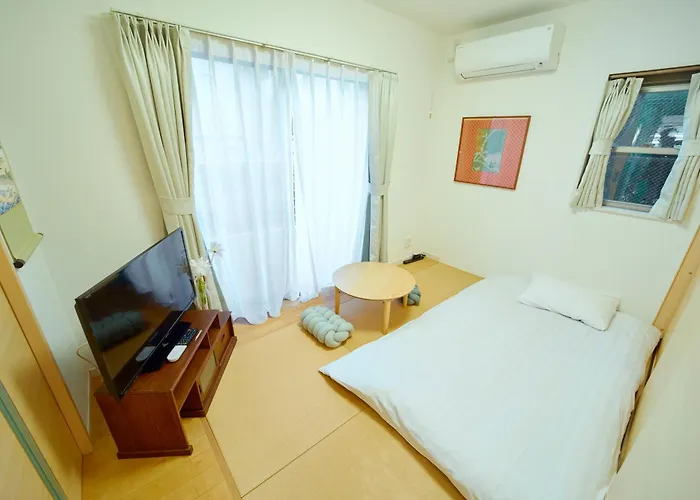 Shinjuku 'Deep Lane' Villa