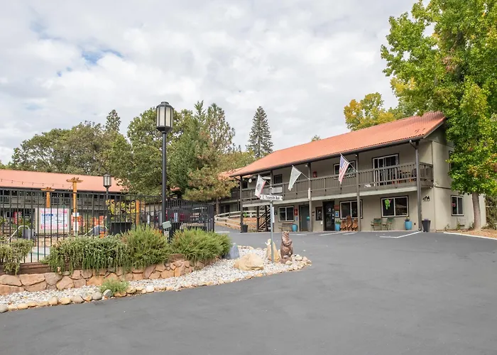 Resorts Guide Yosemite Westgate Lodge