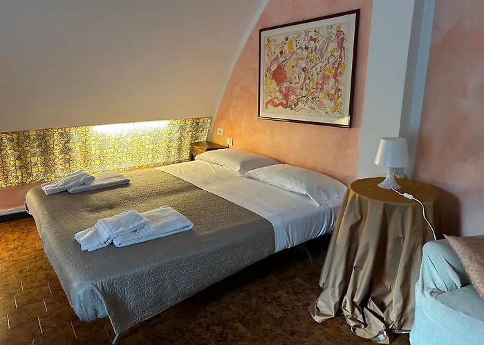 Villa Azzurra - Genova Resort Accomodations