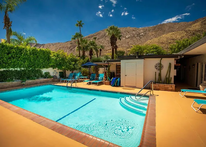 3 star hotel: Old Ranch Inn - Adults Only 21 & Up