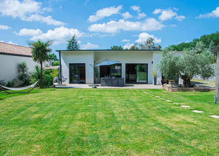 La Villa O Bois - Billard & Baby-Foot - Face A La Foret