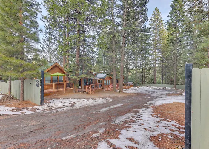 Cozy Lake Almanor Cabin, Outdoor Adventures Galore