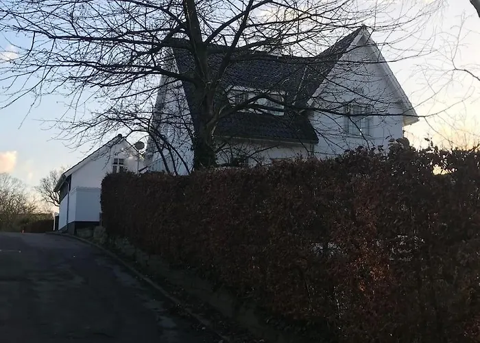 Cozy, Quiet Guest House Perfect For Business Or Pleasure