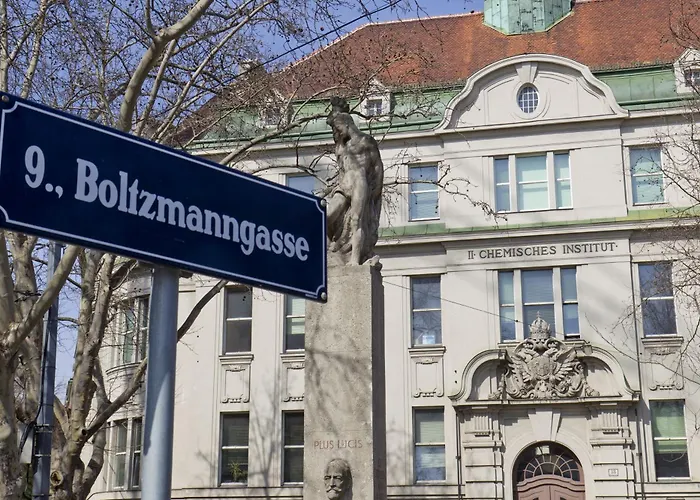 Hotel: Hotel Boltzmann