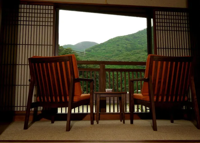 Hakone Onsen Ryokan Yaeikan