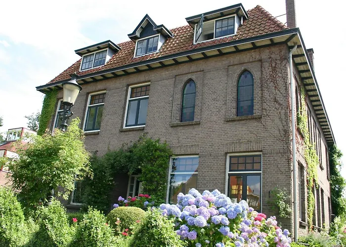  Het Klooster Van