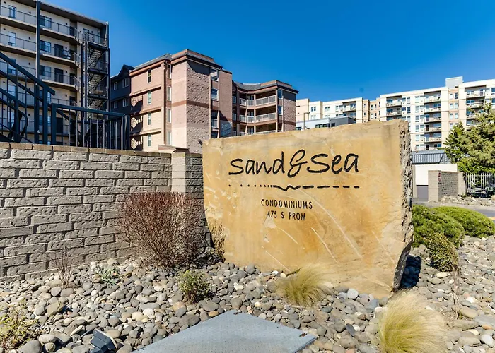 2 Bed 2 Bath Apartment In The Sand And Sea Condos